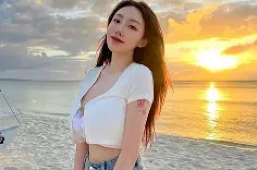 详细阅读:出轨小22岁女粉生私生子、逼原配妻子出家60岁还能“生孩子”的丁克男明星排队传宗接代… 出轨小22岁女粉生私生子、逼原配妻子出家60岁还能“生孩子”的丁克男明星排队传宗接代…